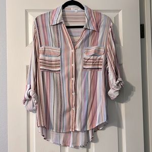 VICI shirt size medium